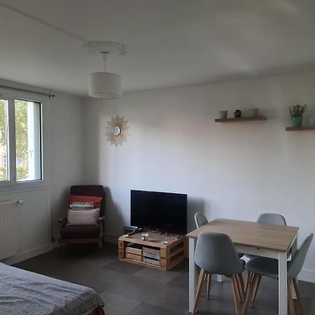Private Room In A Shared Apartment II Beauvais Exterior foto